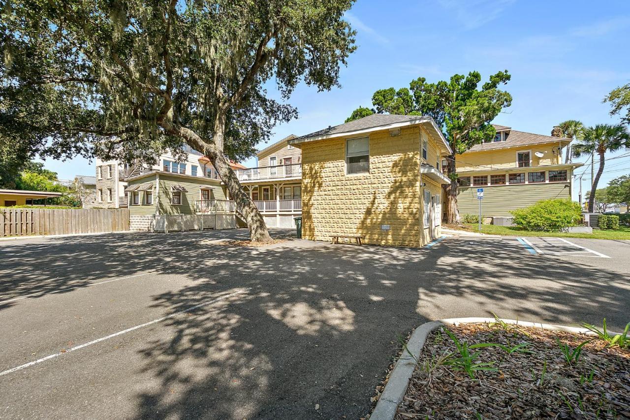 Golden Magnolia Marina Resort Daytona Beach Exterior photo